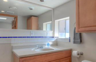 Appealing Quiet and Private Modern 2 Bedroom - Foto 22