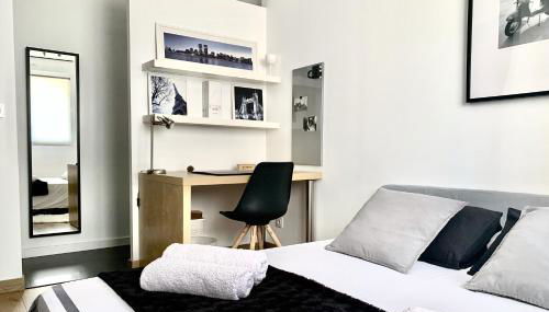 La Maison Blanche 5*, Piscine & vue Cité Médiévale - Photo 5