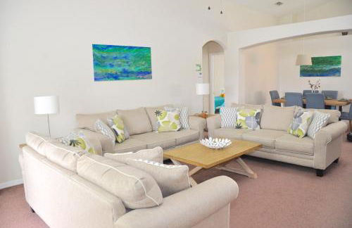 The Oasis - Photo 23