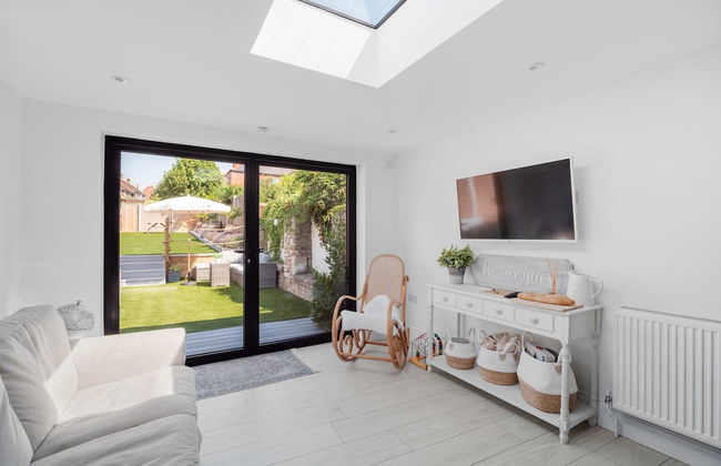 Host Stay Iris Cottage - Foto 9