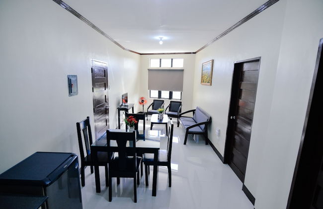 Twin B Residences - Photo 15