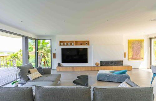 Villa Palma Giens - Vue Mer Panoramique -Piscine Chauffée Mai à Septembre- 4 chambres -Garage - Foto 12