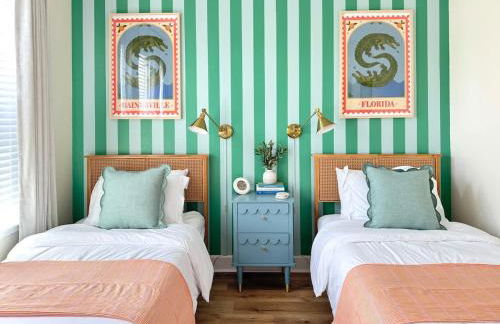 The Royal Cypress Suite Near UF Shands Downtown - Photo 45