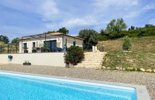 Villa 4 étoiles avec 2 chambres climatisation et piscine privée - Foto 1