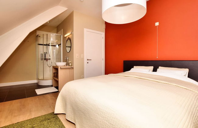 Luxurious Holiday Home in Courtil with Hot Tub - Photo 6