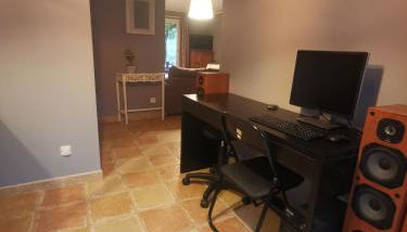 T2 indépendant terrasse et piscine au calme Var sud de la France - Foto 2