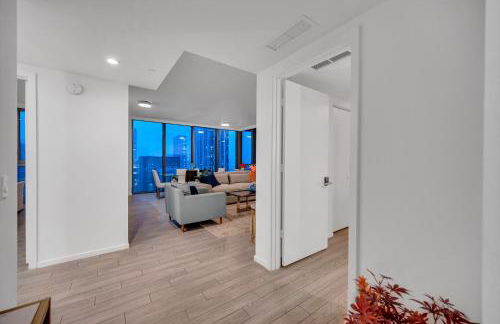 High Floor Unit Heart Of Miami with pool and gym - Foto 12