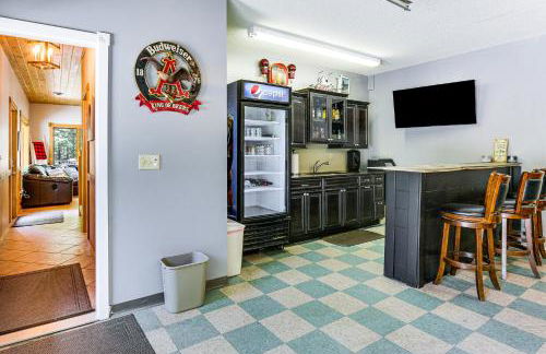 Lakefront Tower Home with Shared Dock! - Foto 23