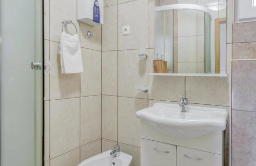 Above The Sea - Foto 41