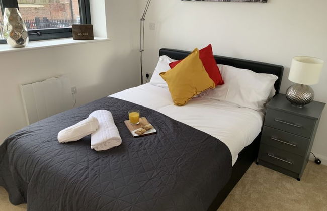 New Cross Mews 4 Bedroom 2 Bathrooms Fast Wifi Parking Sleeps up to 12 - Photo 8