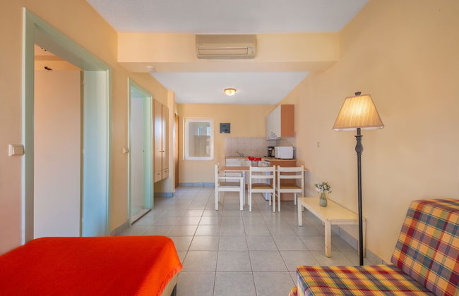 Pavlos Hotel - Photo 23