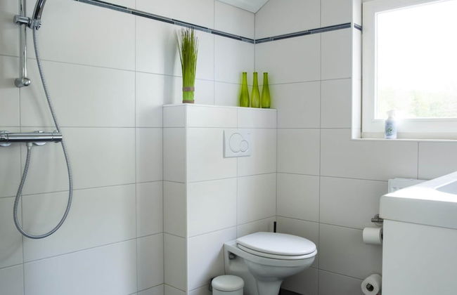 Serene Holiday Home in Haaksbergen With Hottub - Foto 9