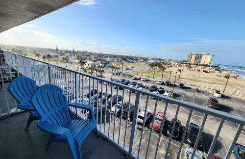 Ocean View Studio Condo w Balcony Pool and Free Parking - Foto 22