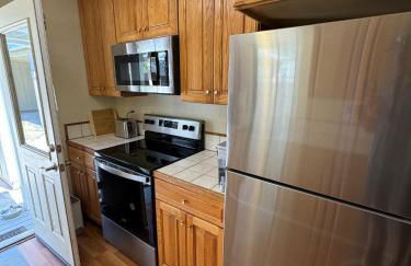 Charming Downtown Cottage - Foto 11