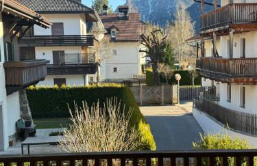 Mountain Flat Luna -Next the shuttle to Cortina Olympic stadium and train station- - Foto 32