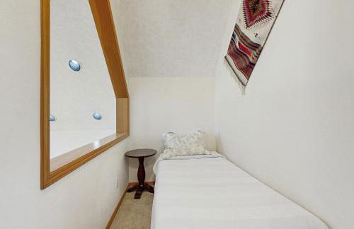 Brooke and Dan's Retreat -3 bedroom home plus a 2 bedroom apartment - Foto 18