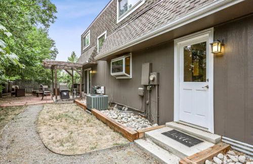 Modern Family Haven Fenced Yrd GrillFirepit - Foto 33