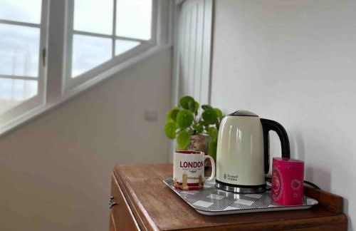 CB53 Tower Bridge Townhouse 2 bathrooms & Free parking - Photo 8