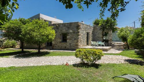 Muazzo Creta Stone House, Nature Escape with Pool, By ThinkVilla - Foto 2, Garden