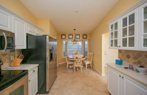 Beautiful lakefront 2BR condo in Heritage Oaks Golf and Country Club - Foto 11