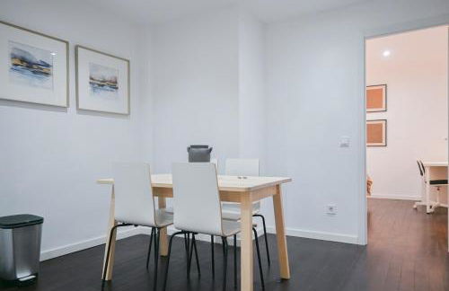 Apartment with Balcony on Calle Santa Engracia Temporal SEN1692 - Foto 34