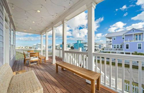 Picturesque beach house with plenty of room and amazing decks, close to beach - Foto 6