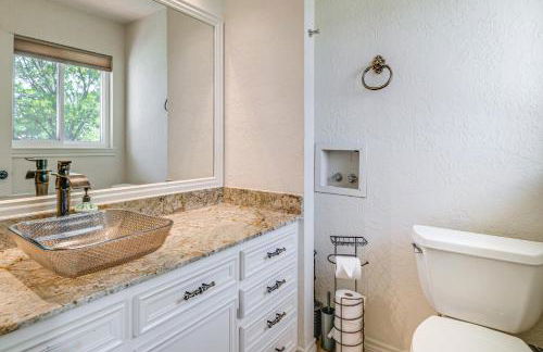 Modern Lake Conroe House with Lakefront Park and Deck! - Photo 17