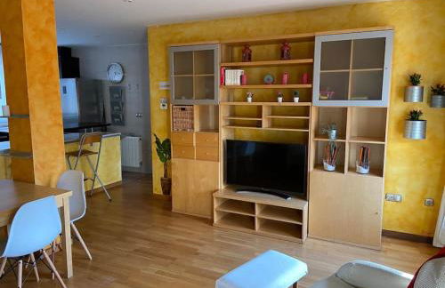 Atico centrico con terraza y garaje - Foto 23