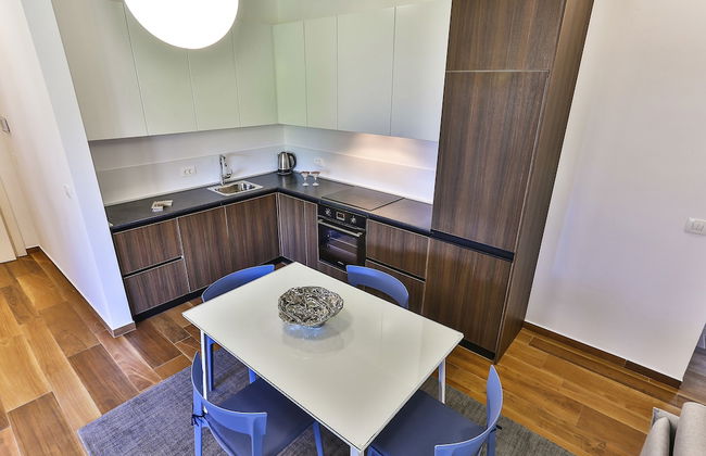 ROYAL GARDENS Apartments - Photo 53