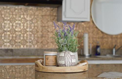 Gorgeous 10 Acre Modern Farmhouse & Private Pond - Photo 21