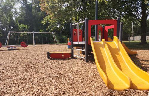 Cozy Neutral Farmhouse, Coffee provided, Relaxation optional - Foto 3