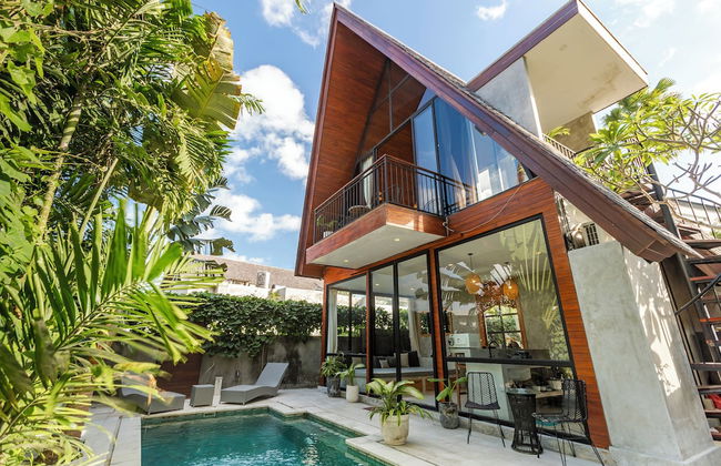 Azure 2BR Modern Private Pool Villa in Pererenan - Photo 1