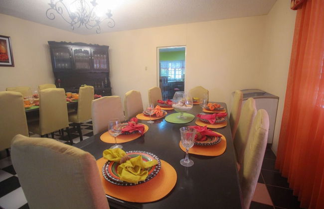 Kenwood Villa - Photo 10