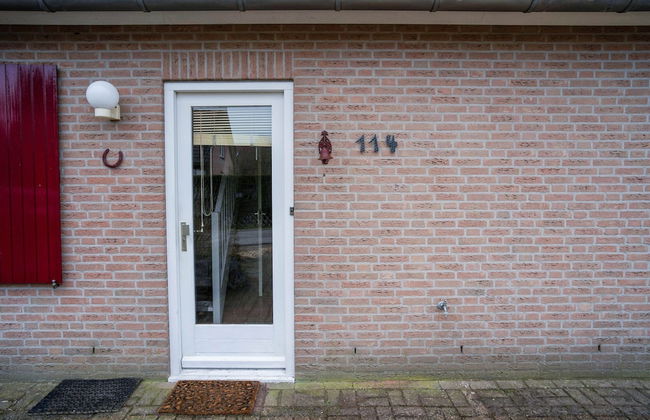 Lush Bungalow in Beek Gem Montferl& with Hot Tub - Photo 2