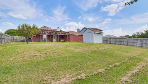 Fenced-In Yard Family Home 4 Mi to Dtwn Killeen! - Foto 2