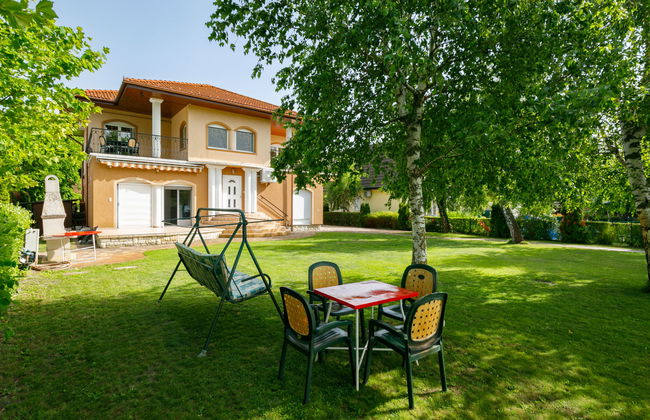 2 bedroom Apartment in Balatonlelle with garden and terrace - Photo 21