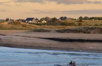 Villa avec piscine privée, sauna, jardin et parking - Foto 28