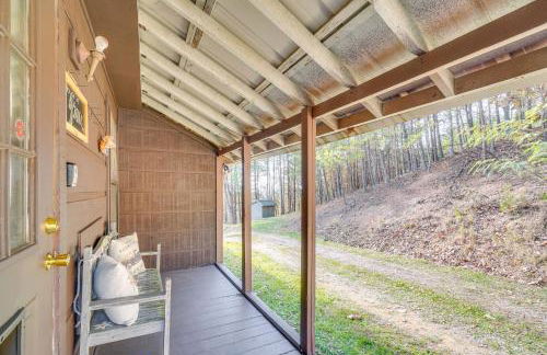 Cabin with Deck and Mountain Views Near Gatlinburg! - Foto 21