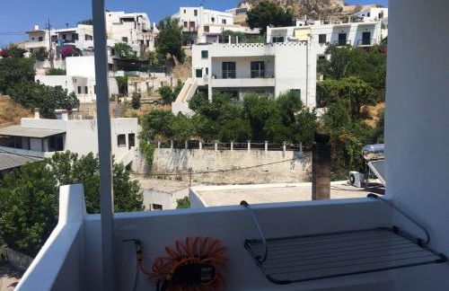 Μονοκατοικία με θέα τη Χώρα - Photo 19