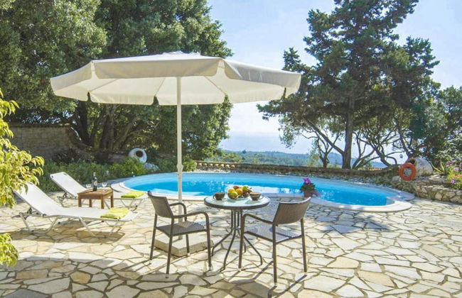 Villa Nionios Large Private Pool Walk to Beach Sea Views A C Wifi - 1033 - Foto 14