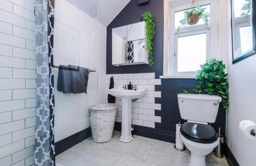 The Mayoress - Durham - Photo 10