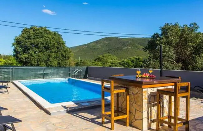 Idyllic Holiday Home With Private Pool, Sun Deck, and Organic Garden - Foto 17