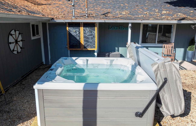 White Oak Landing Spacious 6 BDR w/ Boat Slip! - Photo 37