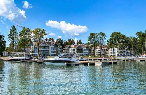 Apartament Masuria Sky w Nautica Resort z widokiem na jezioro Niegocin - Foto 19