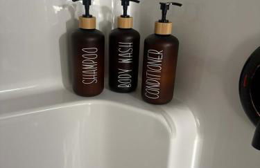 Sunset Serenity 5 Bedroom, Private Lake, Hot Tub - Foto 25