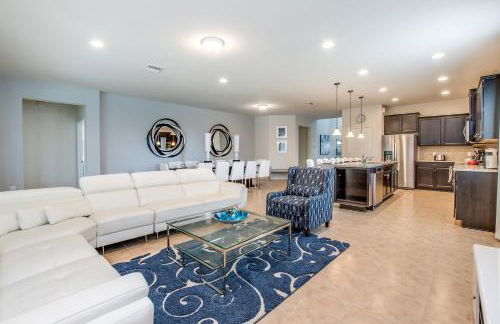 Villa W/ Pool, Movie Theater & Game Roomsleeps 20 - Photo 12