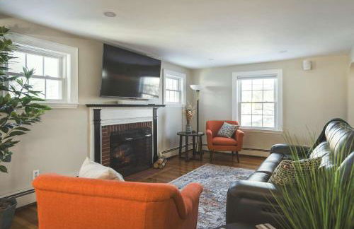 Stay at Beverly Shops - Photo 12