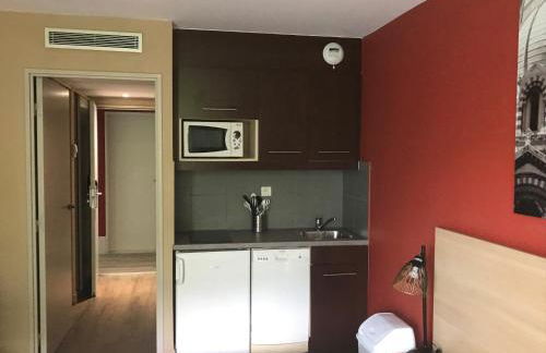 Beau Studio Prado Plage Parc Piscine Stade - Foto 11