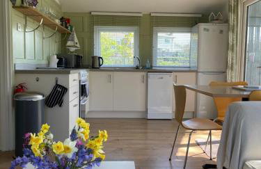 Beech Hut - a streamside family escape near Salcombe and Beaches - Foto 28