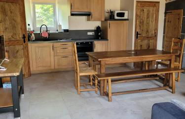 Maison charmante à Alleuze – 90 m² avec terrasse - Photo 4